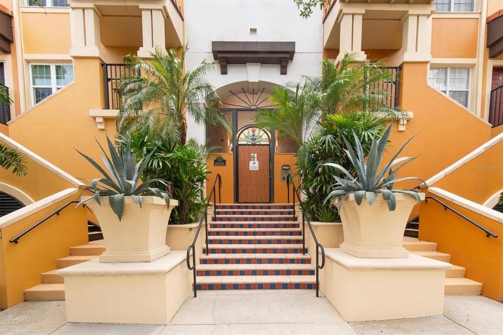 100 4TH, ST PETERSBURG, FL, 33701 — photo 1