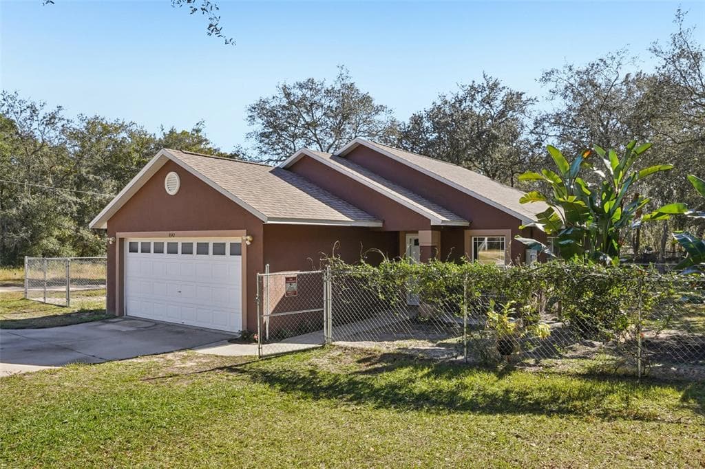 4542 LEMON, LADY LAKE, FL, 32159 — photo 1