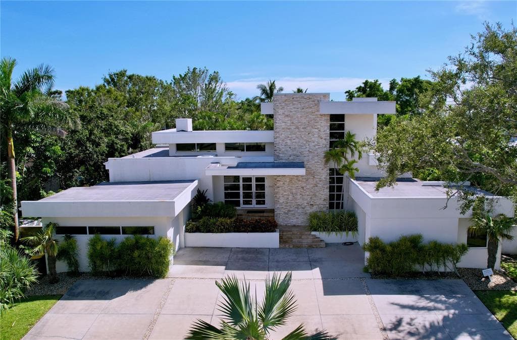 1347 HARBOR, SARASOTA, FL, 34239 — photo 1