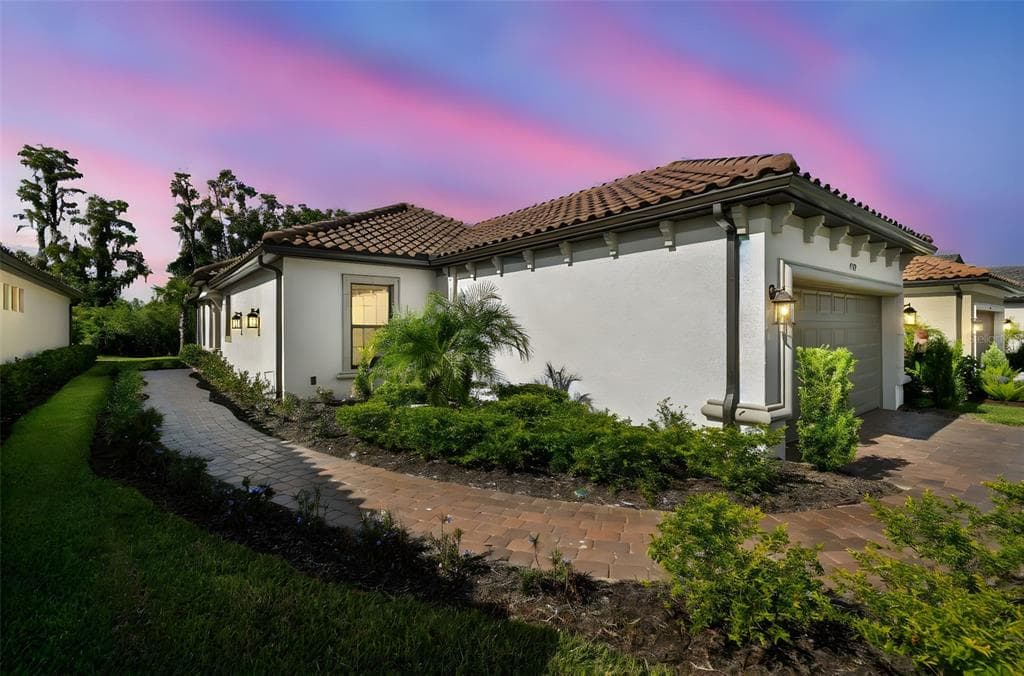 4399 ROSATTI, WESLEY CHAPEL, FL, 33543 — photo 1