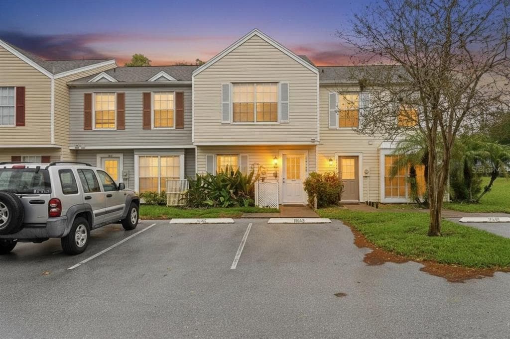 16143 RAMBLING VINE, TAMPA, FL, 33624 — photo 1