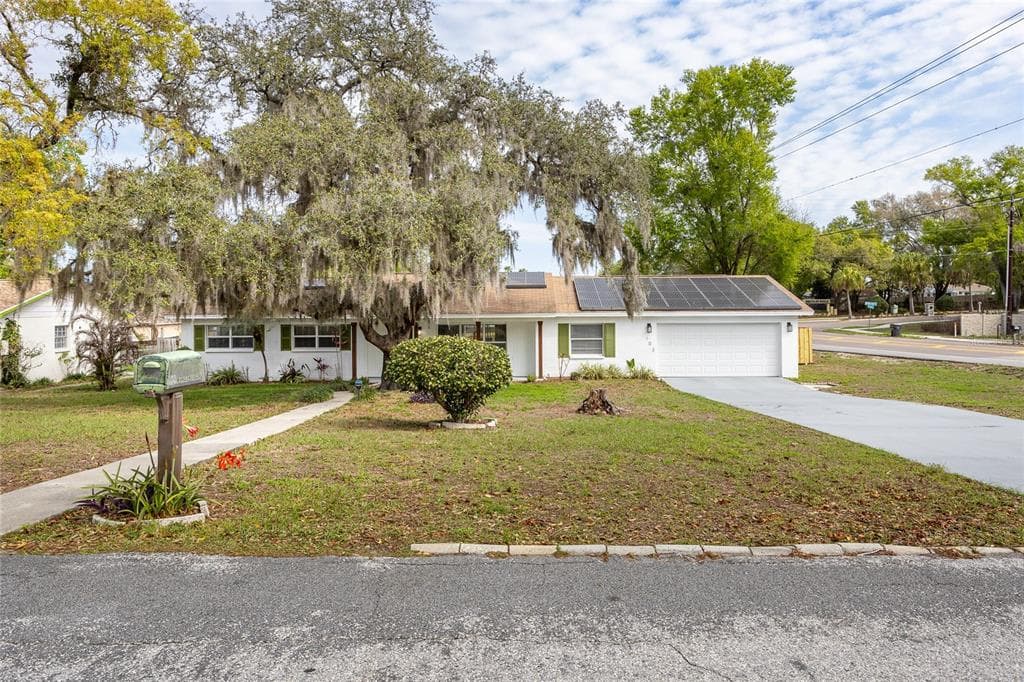 102 ANGLEWOOD, BRANDON, FL, 33511 — photo 1
